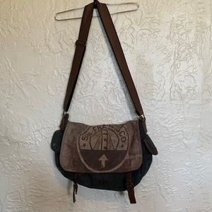 Studio Manhattan Crossbody San Francisco Bag